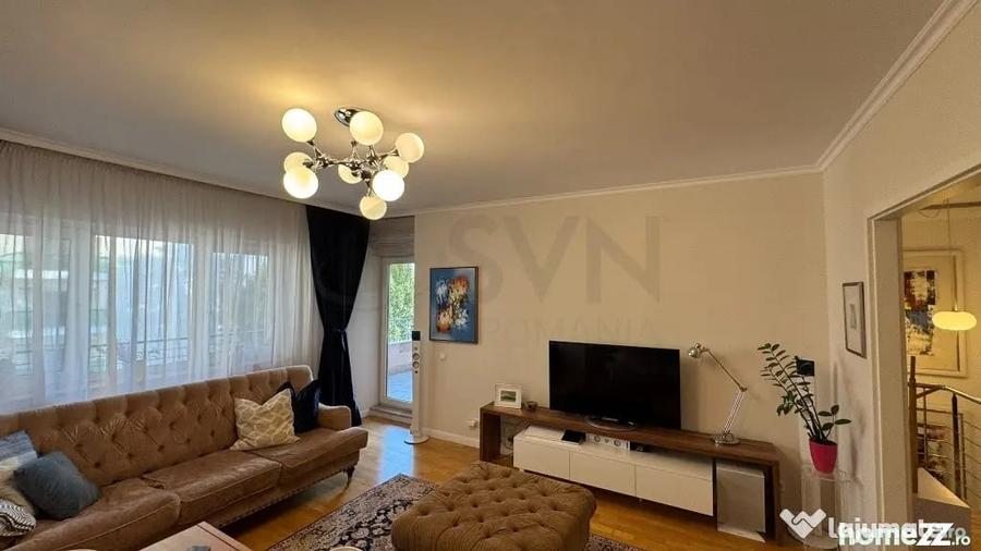 Apartament cu 3 camere decomandat în Lacul Tei