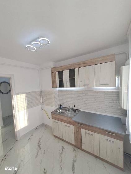 Apartament cu 2 camere semidecomandat în Calea Galați