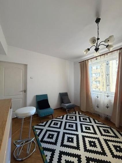 Apartament cu 2 camere decomandat în Națiunile Unite