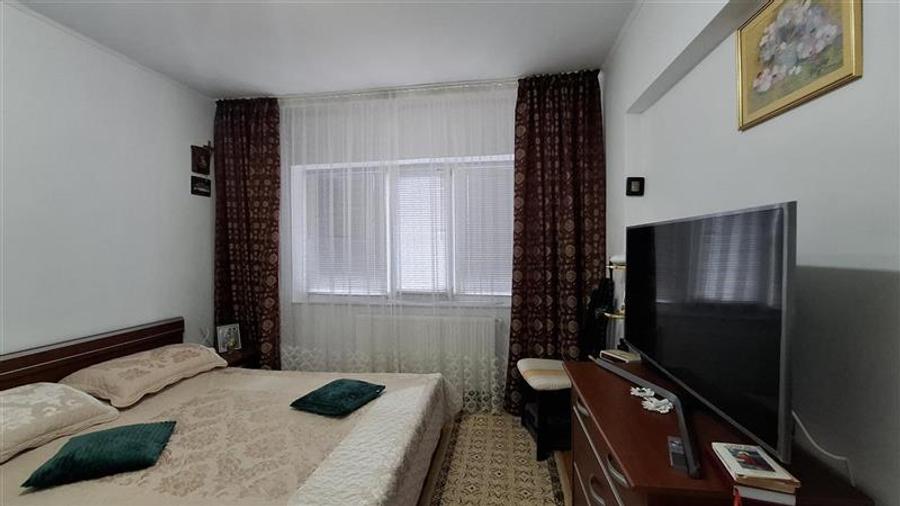 Apartament cu 2 camere semidecomandat în Gară