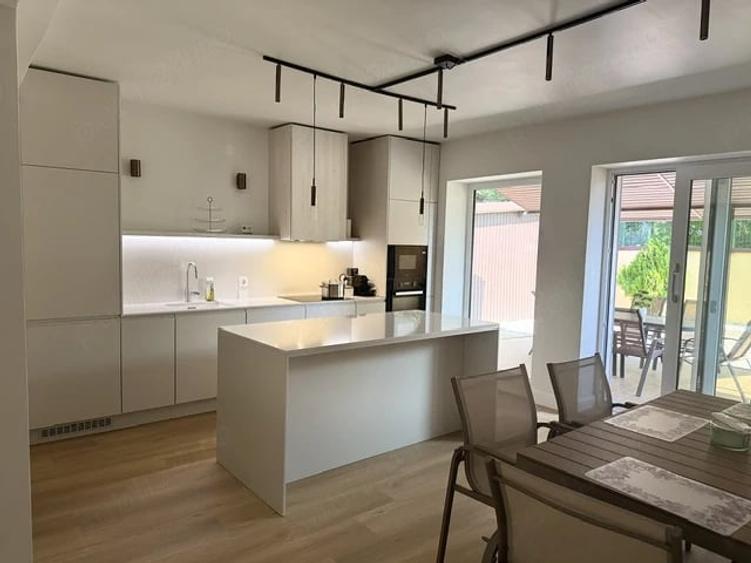 Casă cu 1 camere cu Teren 300 Mp în Băneasa