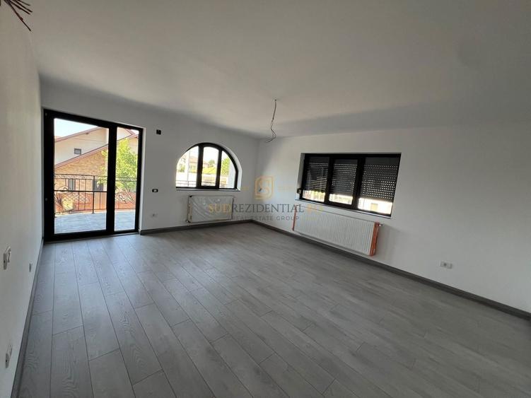 Vila individuala cu 7 camere, 5 dormitoare, teren 363 mp-Com. Berceni - 11