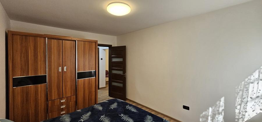 Apartament cu 3 camere decomandat, mobilat în Obor