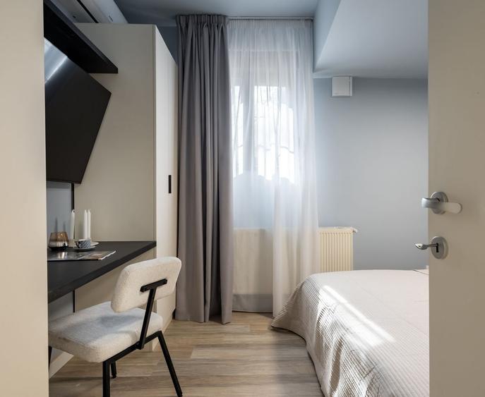 Apartament cu 2 camere semidecomandat, mobilat în Cișmigiu
