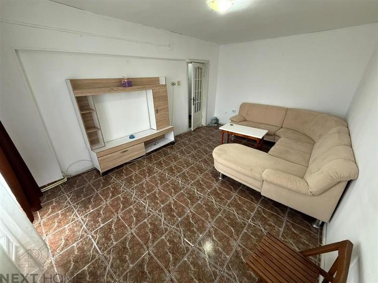 Apartament cu 3 camere decomandat în Brăilei