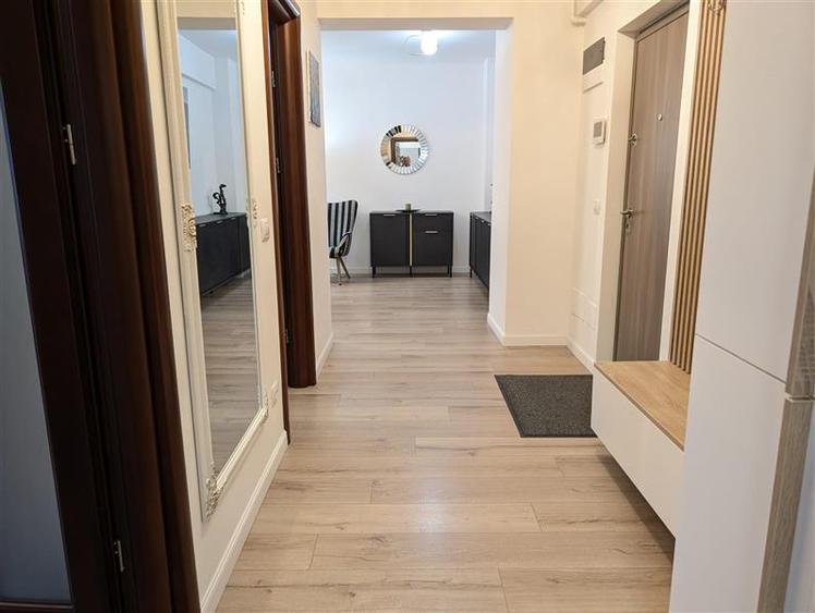 Bloc nou - langa Universitatea Bacovia - chirie 2 camere - mobilat si utilat com - 7