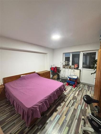 Apartament cu 4 camere decomandat în Cug