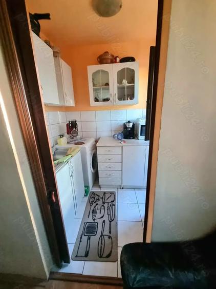 Apartament cu 2 camere nedecomandat în Lipova