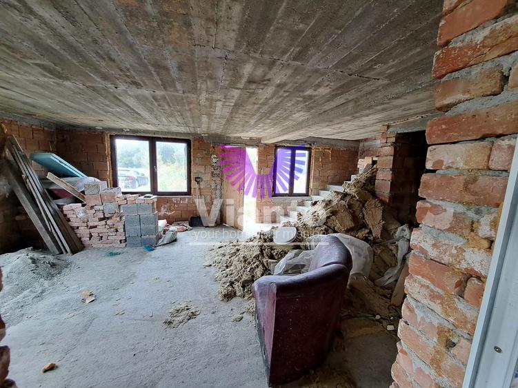 Casă individuală cu 5 camere cu Canalizare în Daia
