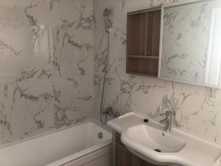 Casă cu 5 camere cu Canalizare în Exterior Nord