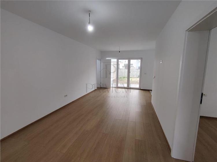 Duplex cu 3 camere cu Canalizare în Urseni