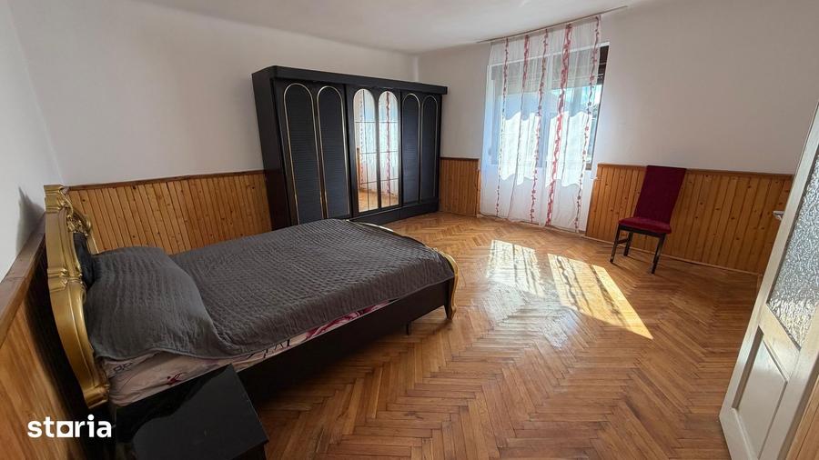 Casă cu 3 camere cu Teren 266 Mp în Central