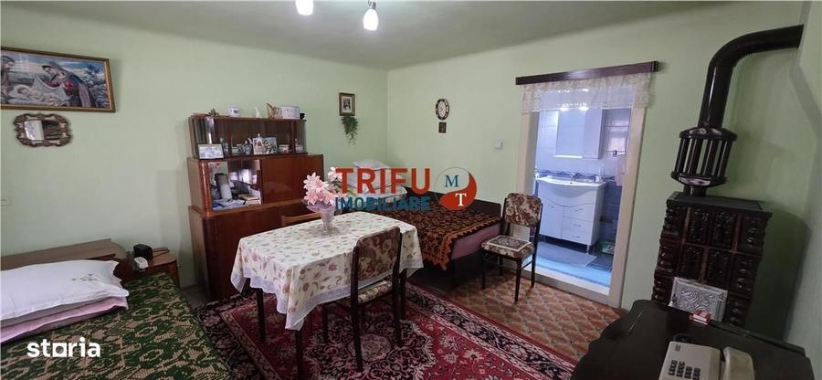 Casă cu 3 camere în Cricău