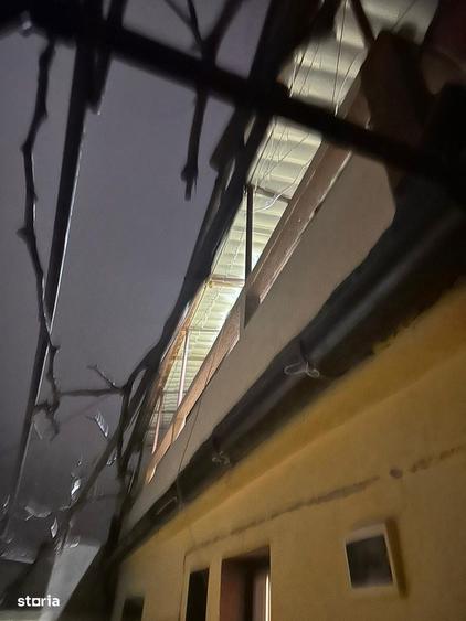 Casă cu 4 camere cu Teren 250 Mp în Călugareni