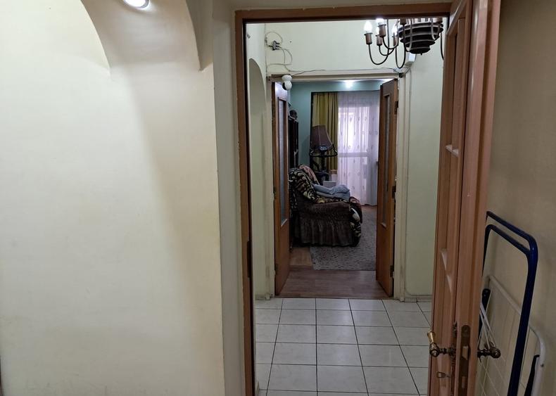 Apartament cu 2 camere decomandat, mobilat în Nerva Traian