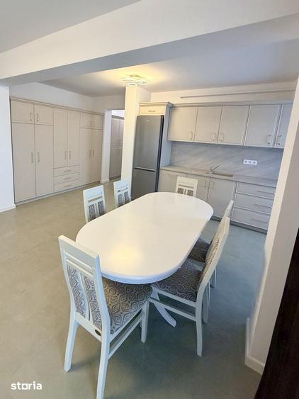 Apartament cu 3 camere în Soarelui