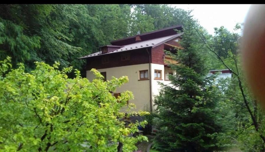Casă cu 4 camere în Valea Doftanei