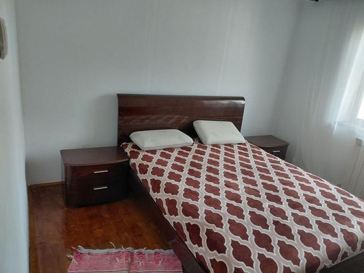 Apartament cu 3 camere decomandat în Exterior Vest