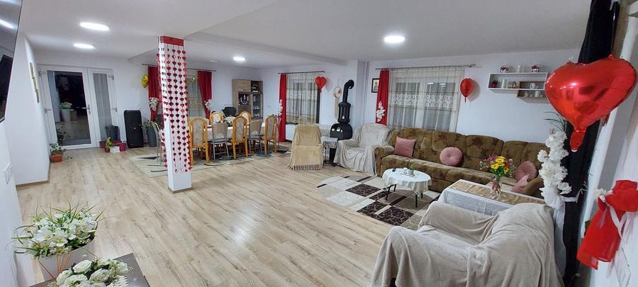 Casă cu 4 camere în Brădețelu