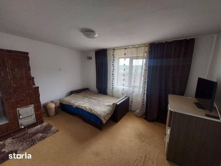 Casă cu 4 camere cu Teren 405 Mp în Ștefănești