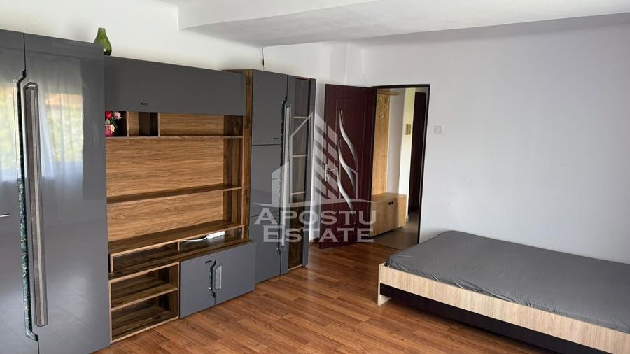Garsonieră decomandată, mobilată în Complex Studențesc