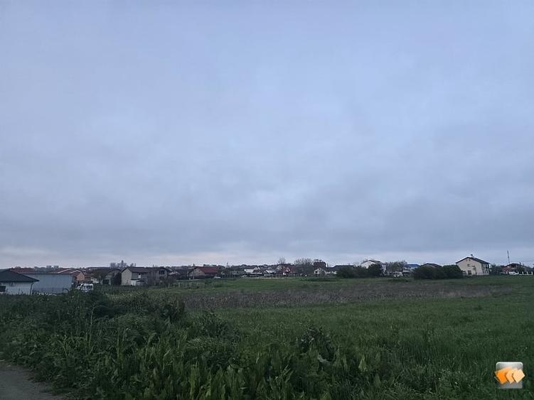 Teren Construcții intravilan de 900 mp, în Tuzla