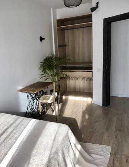 Apartament cu 2 camere decomandat în Politehnica