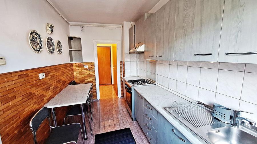 Apartament cu 2 camere semidecomandat, mobilat în Răcădău