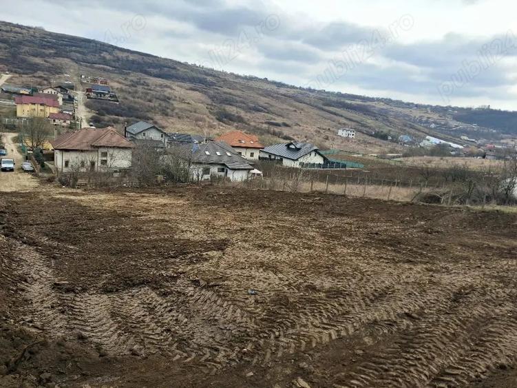 Teren de 1350 mp, în Dorobanț