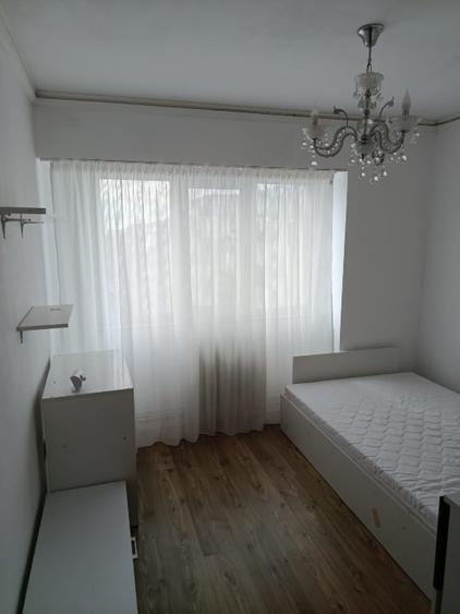 Apartament cu 3 camere decomandat, mobilat în Bd. Independenței