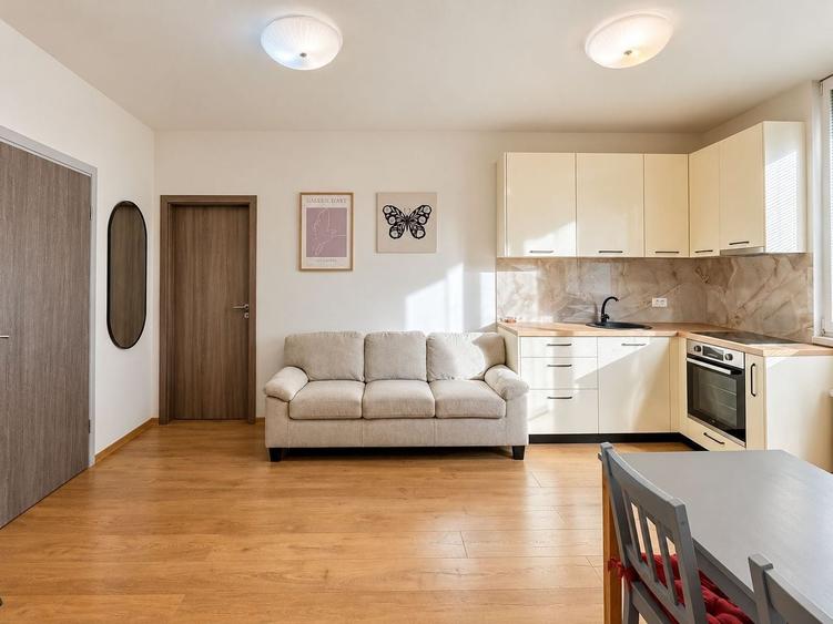 Apartament cu 2 camere semidecomandat, mobilat în Giroc