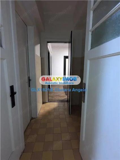 Apartament cu 4 camere decomandat în Armeneasca