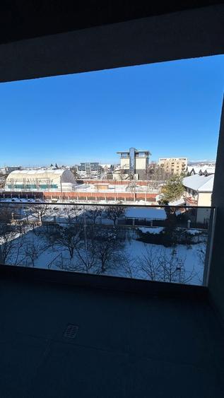 Apartament cu 3 camere semidecomandat în Albert
