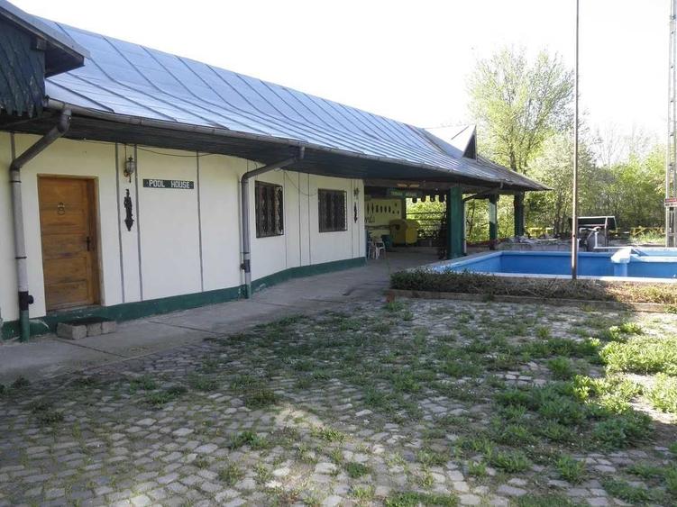 Casă cu 4 camere în Central
