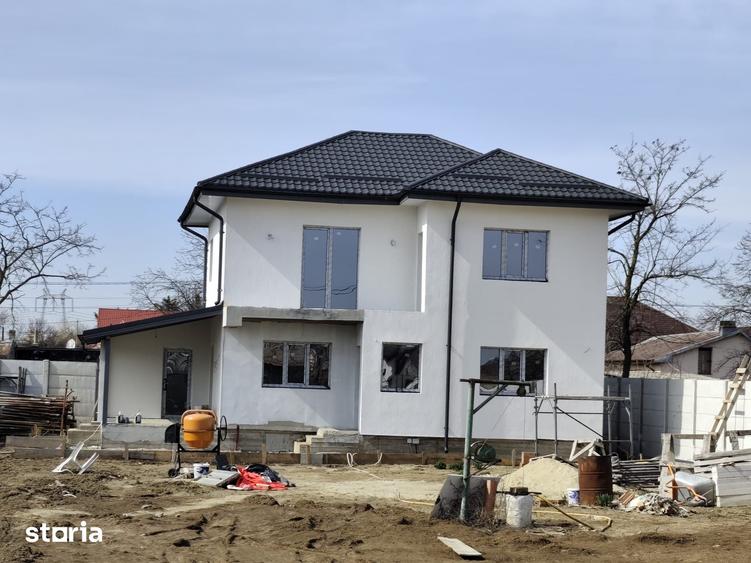 Casă cu 4 camere cu Teren 464 Mp în Joița
