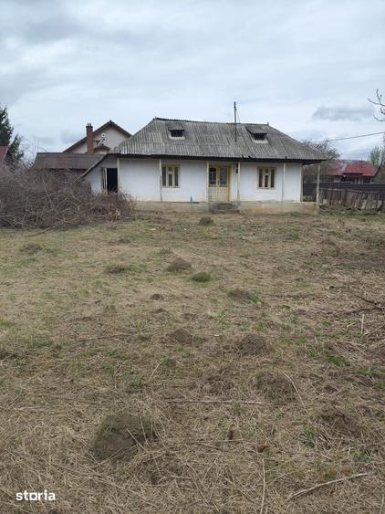 Teren de 2686 mp, în Girov