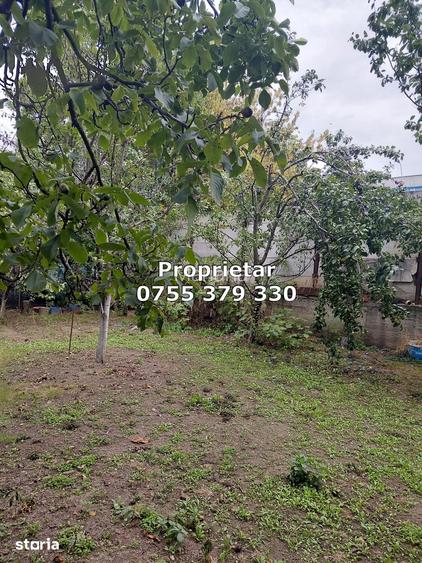 Vand Casa cu 2 construc?ii, garaj, beci, anexe, teren 655 mp Hunedoara