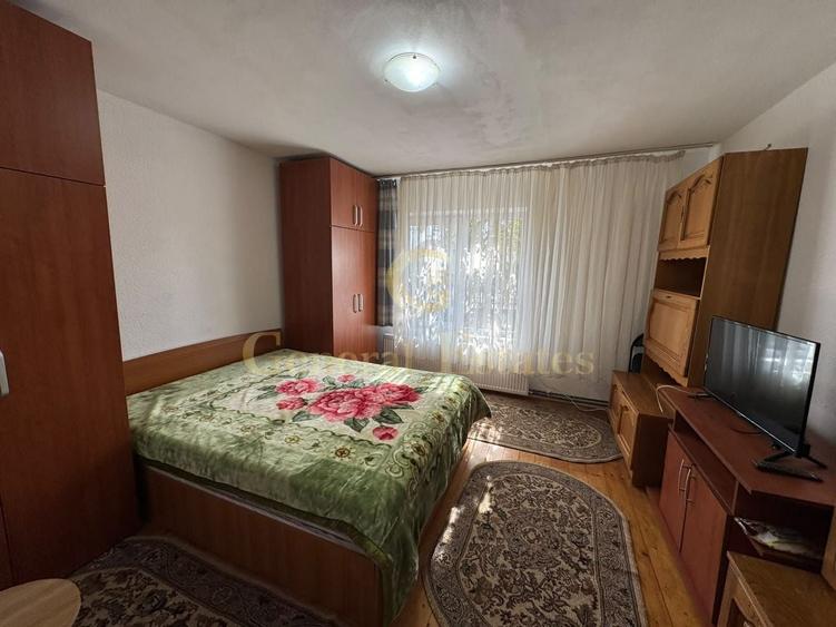 Casă individuală cu 4 camere cu Teren 120 Mp în Stupini