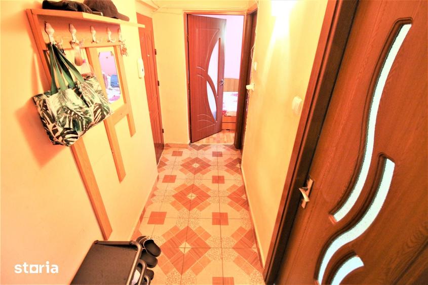 Apartament cu 3 camere în Micro 19