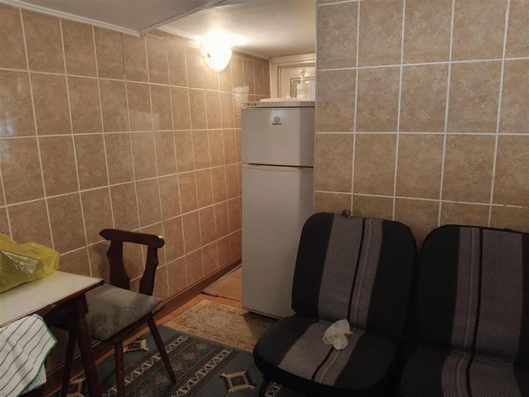 Casă cu 4 camere cu Garaj în Chercea