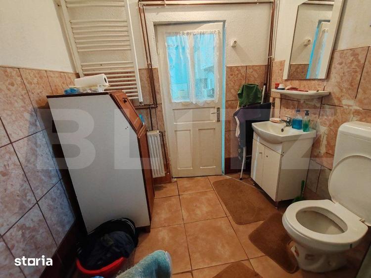 Casă cu 6 camere cu Teren 3000 Mp în Surduc