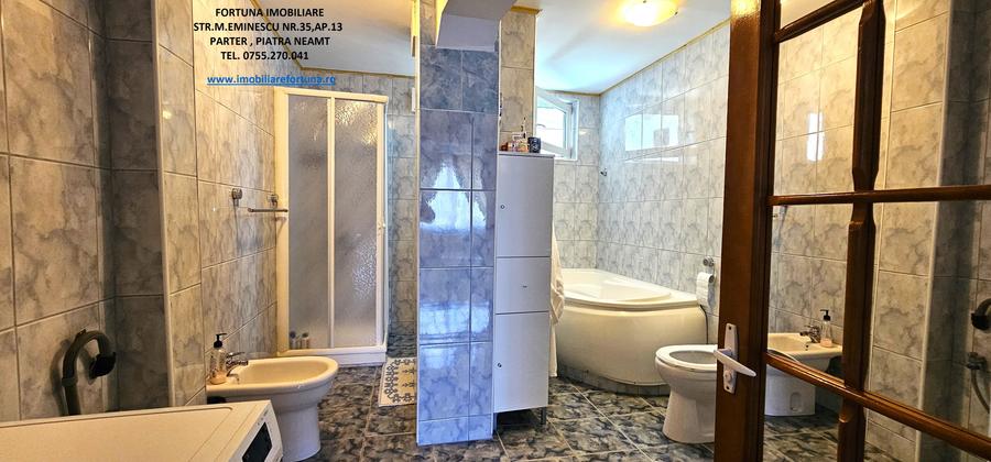 Apartament cu 4 camere decomandat în Mărăței
