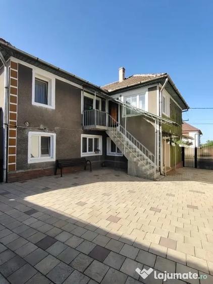 Casă cu 1 camere cu Teren 1895 Mp în Haieu