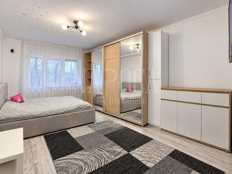 Apartament cu 3 camere decomandat în Mărăști