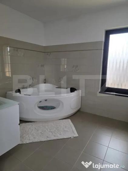 Vila de lux cu 380mp utili in Reghin - 18