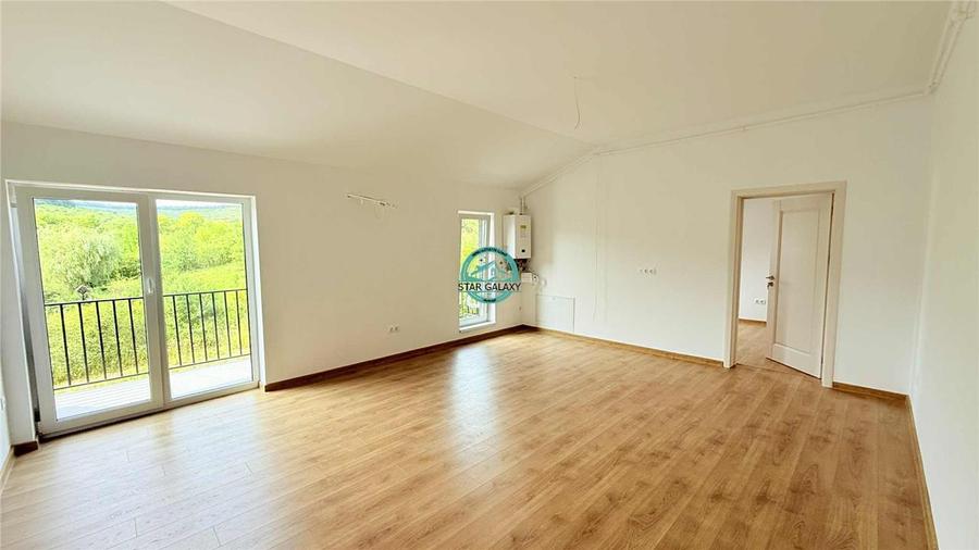 Apartament cu 2 camere decomandat în Livezeni
