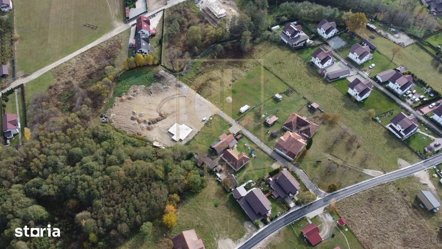 Casă cu 3 camere cu Teren 1000 Mp în Bran