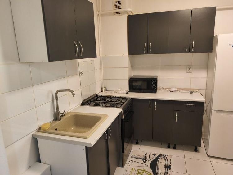 Vand Apartament 2 Camere Decomandat Ultracentra Zona Ramada l - 5