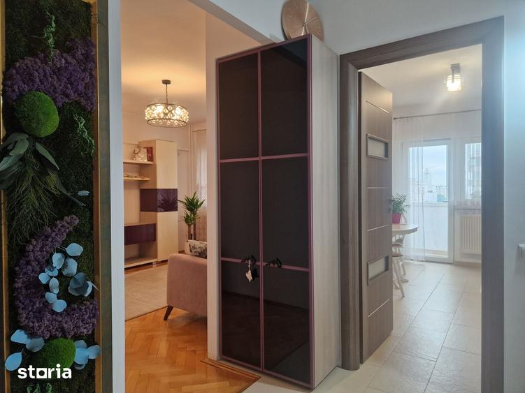 Apartament cu 3 camere decomandat în Republicii