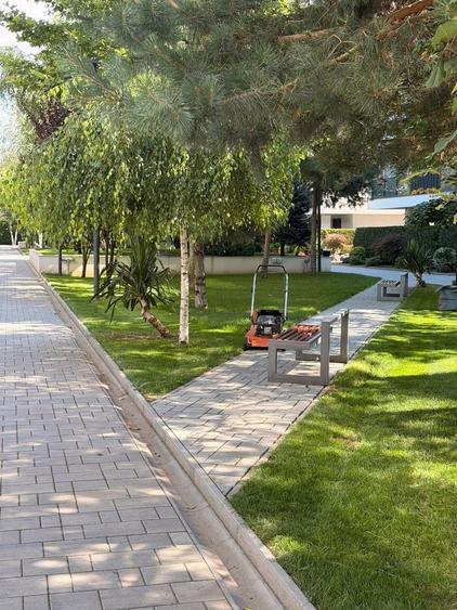 Apartament cu 3 camere, mobilat în Iancu Nicolae